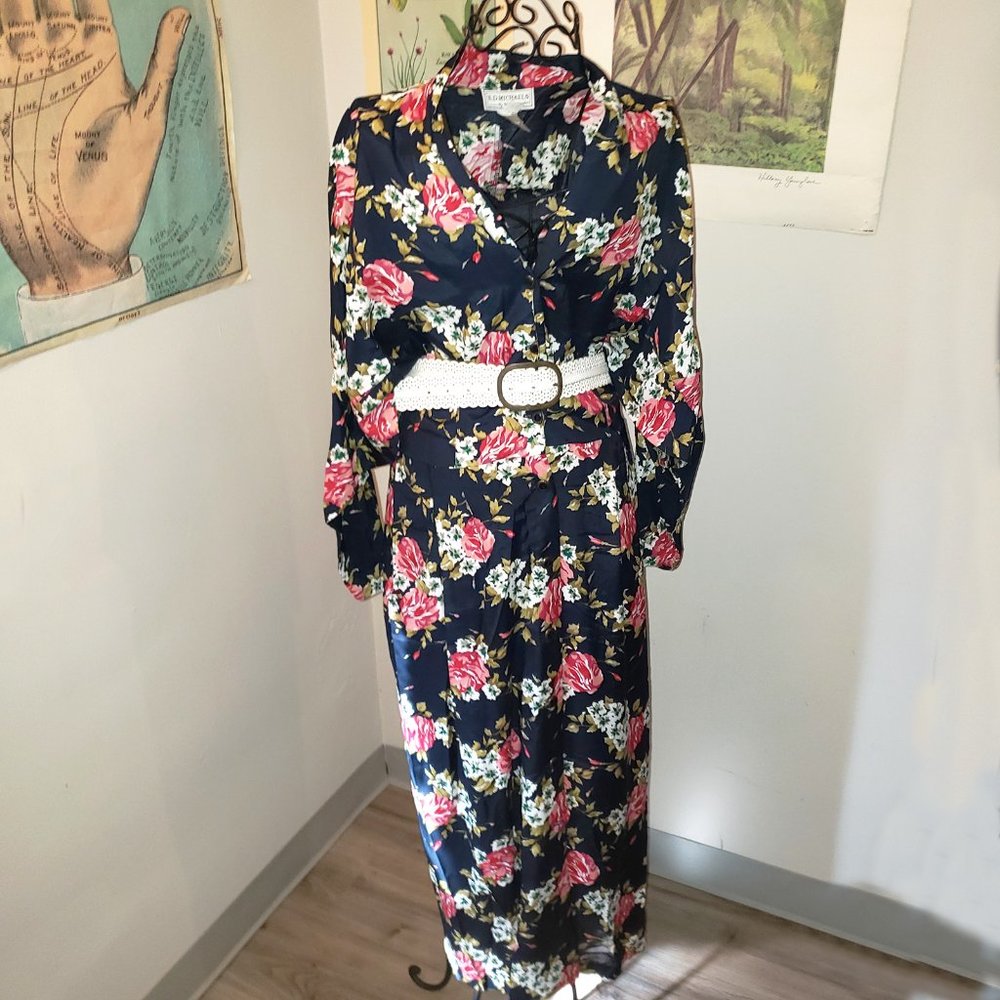 SOLD Vtg 90s Midi Kimono Shirt Dress Button Down House Dress Floral Print 9/10